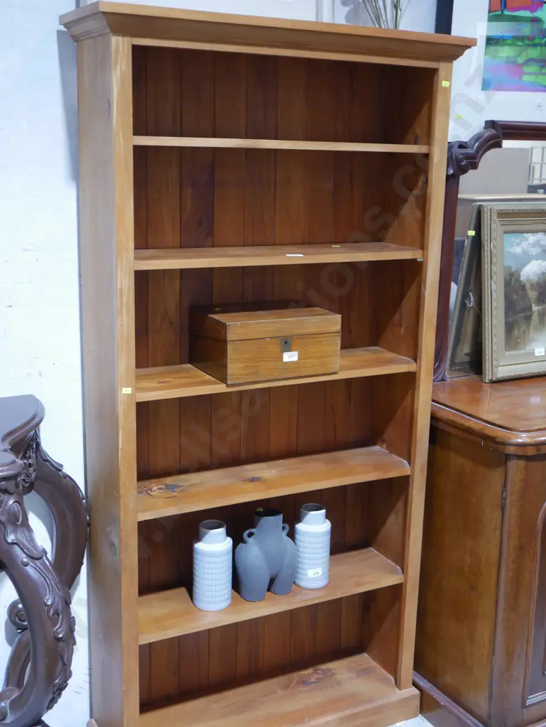 Bookcase Image 1++