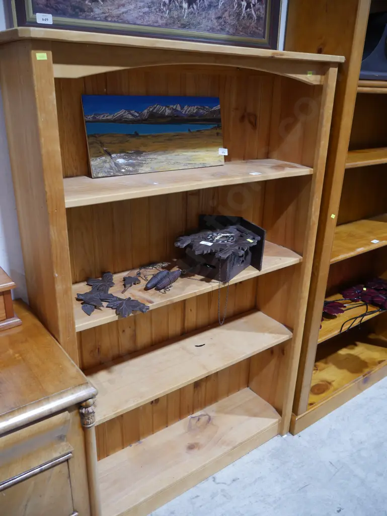 Bookcase Image 1++