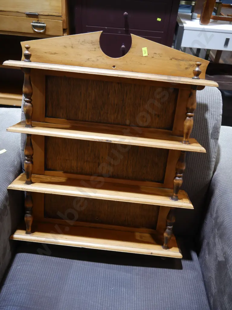 Wall shelves Image 1++