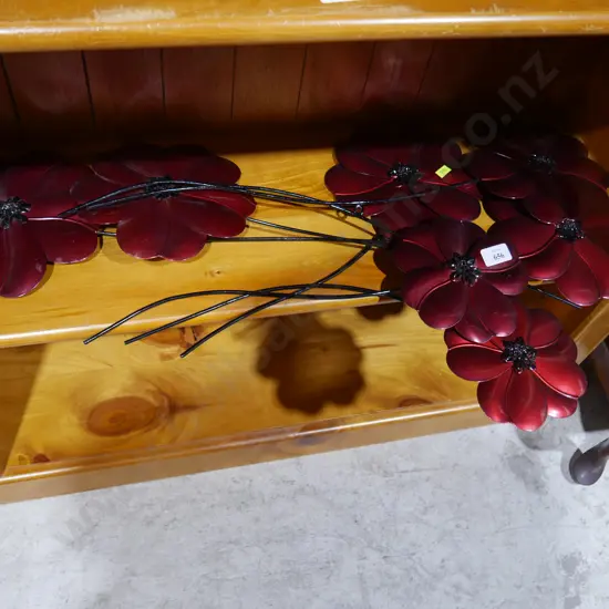 Metal flower wall decor