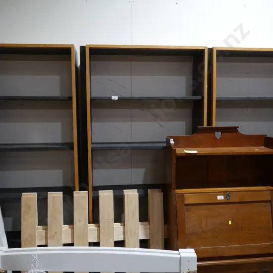 3 bookcases