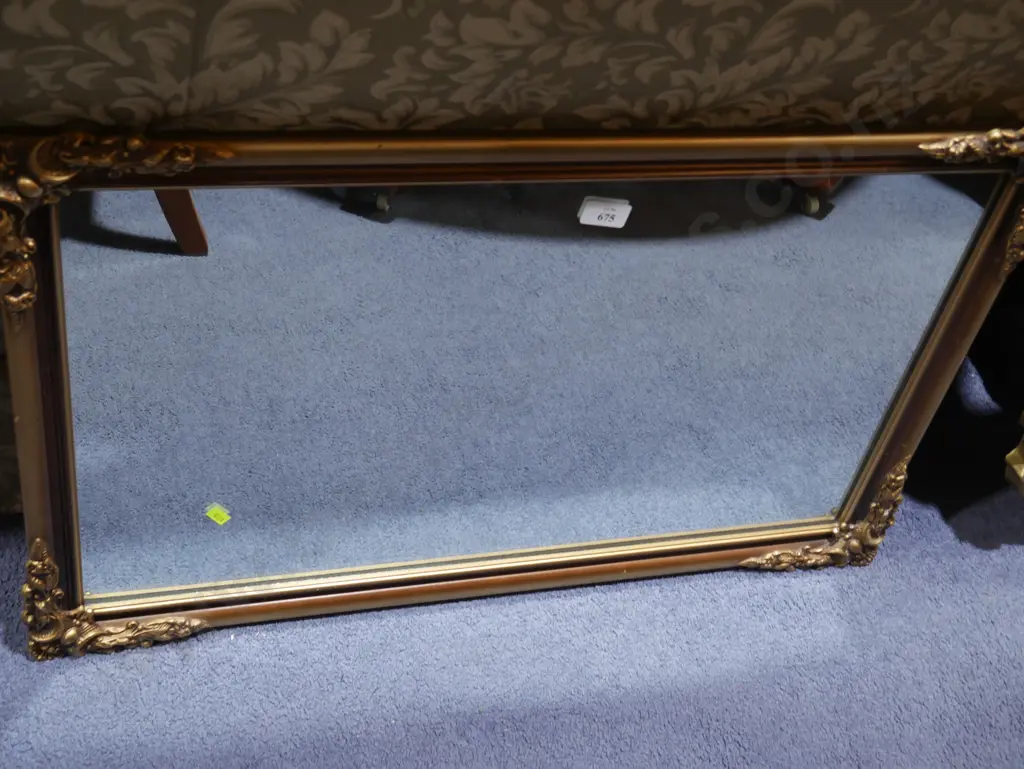Gilt frame mirror Image 1++