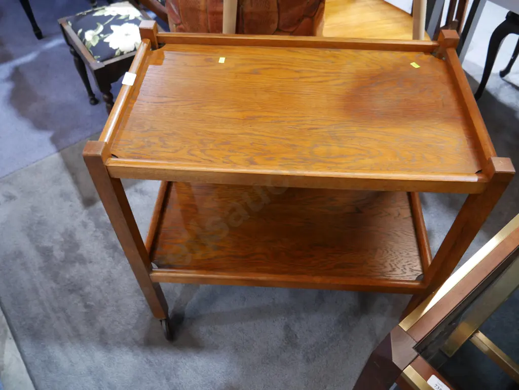 Oak tea trolley Image 1++