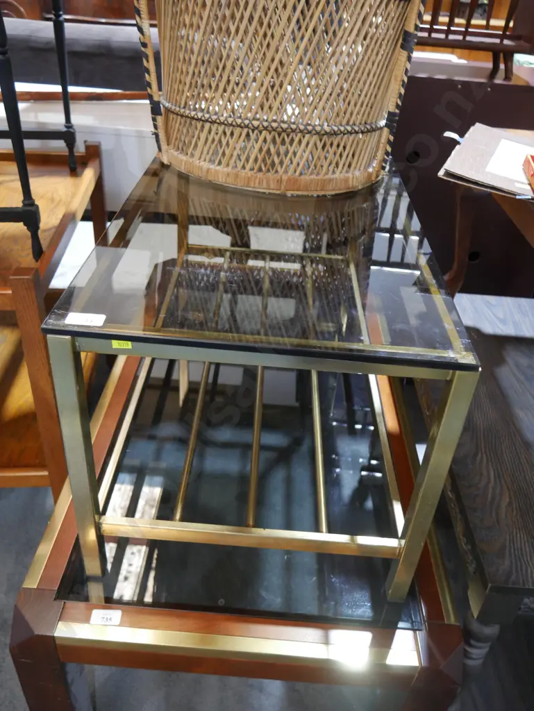 Brass and glass coffee table Image 1++