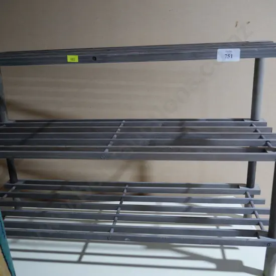 Shoe rack