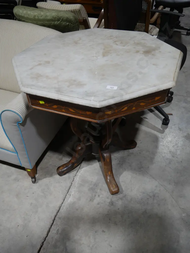 Marble topped side table Image 1++