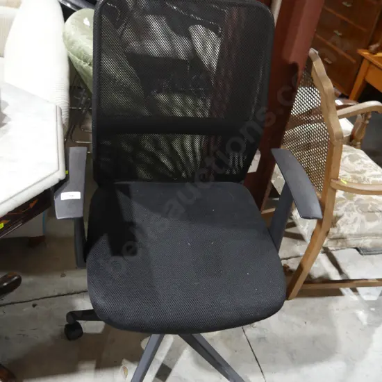 Computer chair