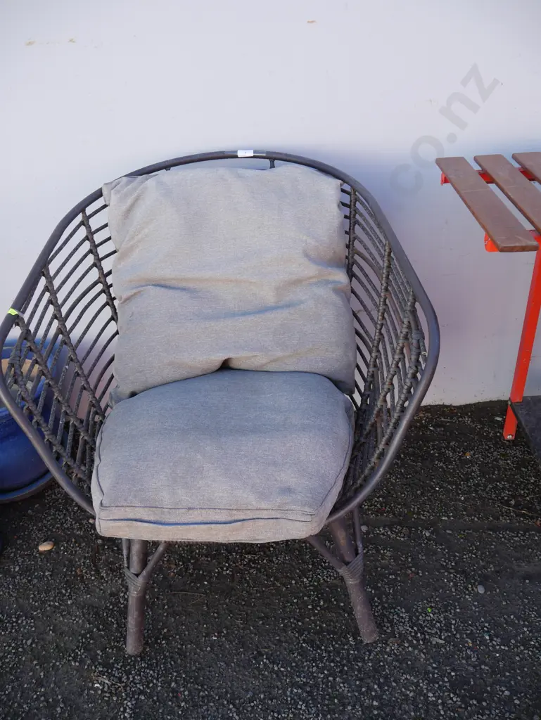 Outdoor chair Image 1++