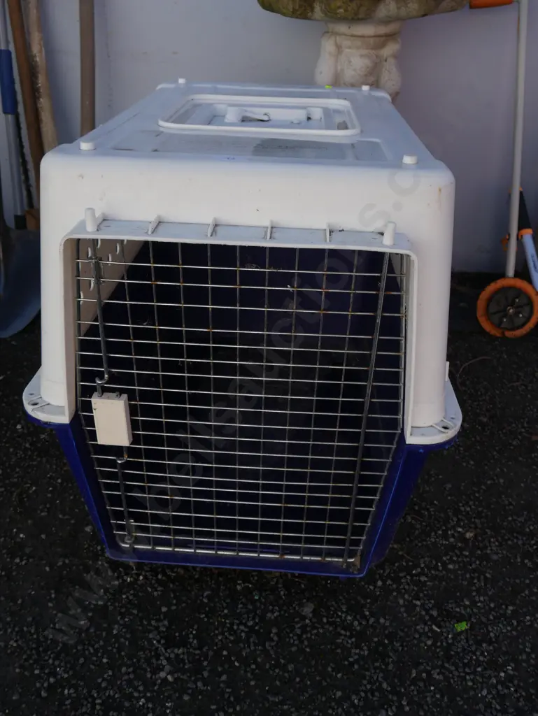 Pet crate Image 1++