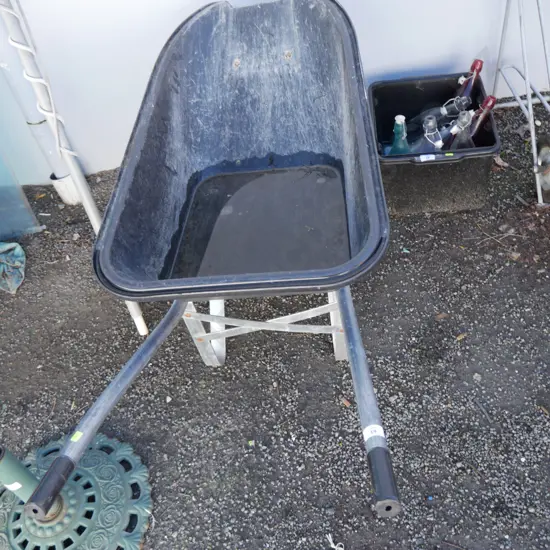 Wheelbarrow