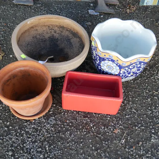 Plant pots