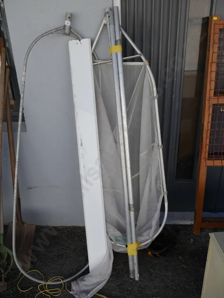 Whitebait scoop nets Image 1++