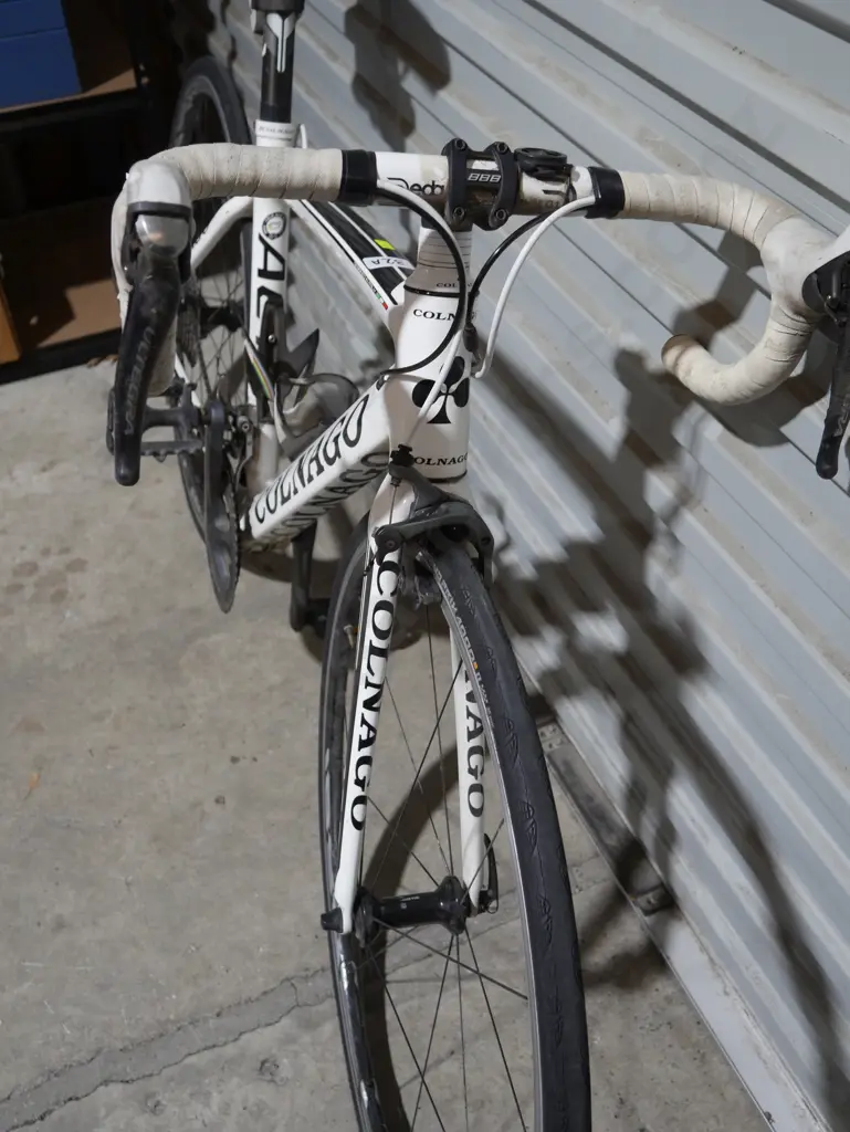 Colnago road bike - 18 inch frame Image 1++