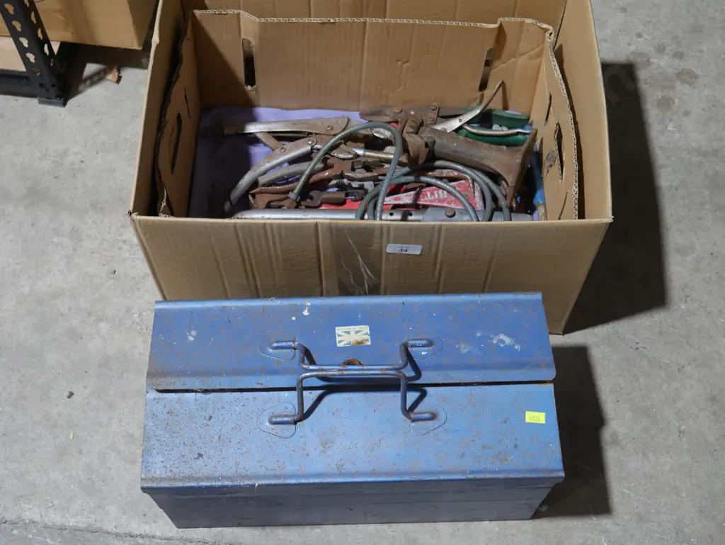 Toolbox and box of assorted tools Image 1++
