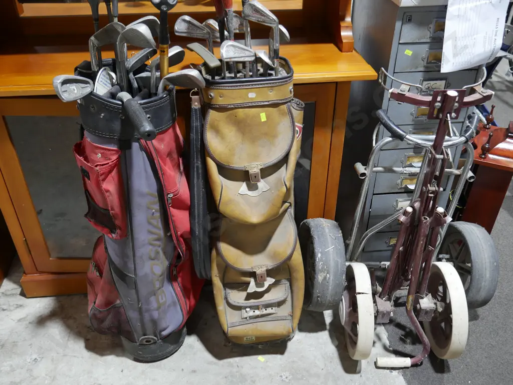 2 golf bag sets Image 1++