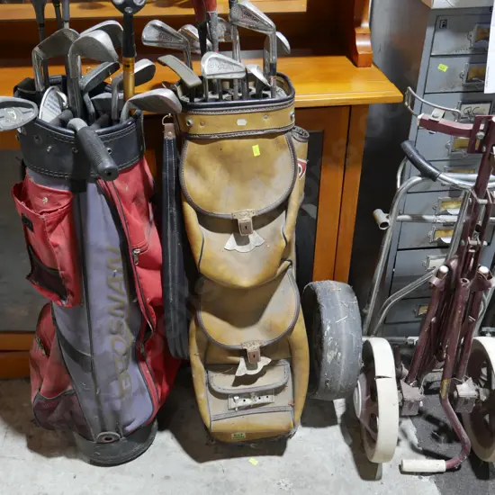 2 golf bag sets