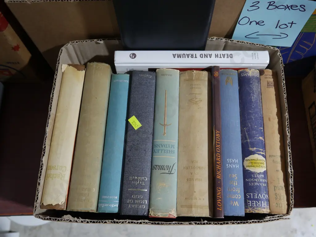 Books Image 1++