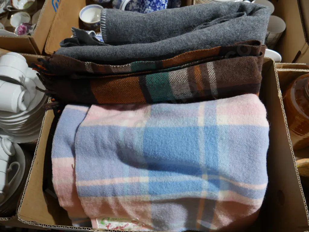 Woolen blankets Image 1++
