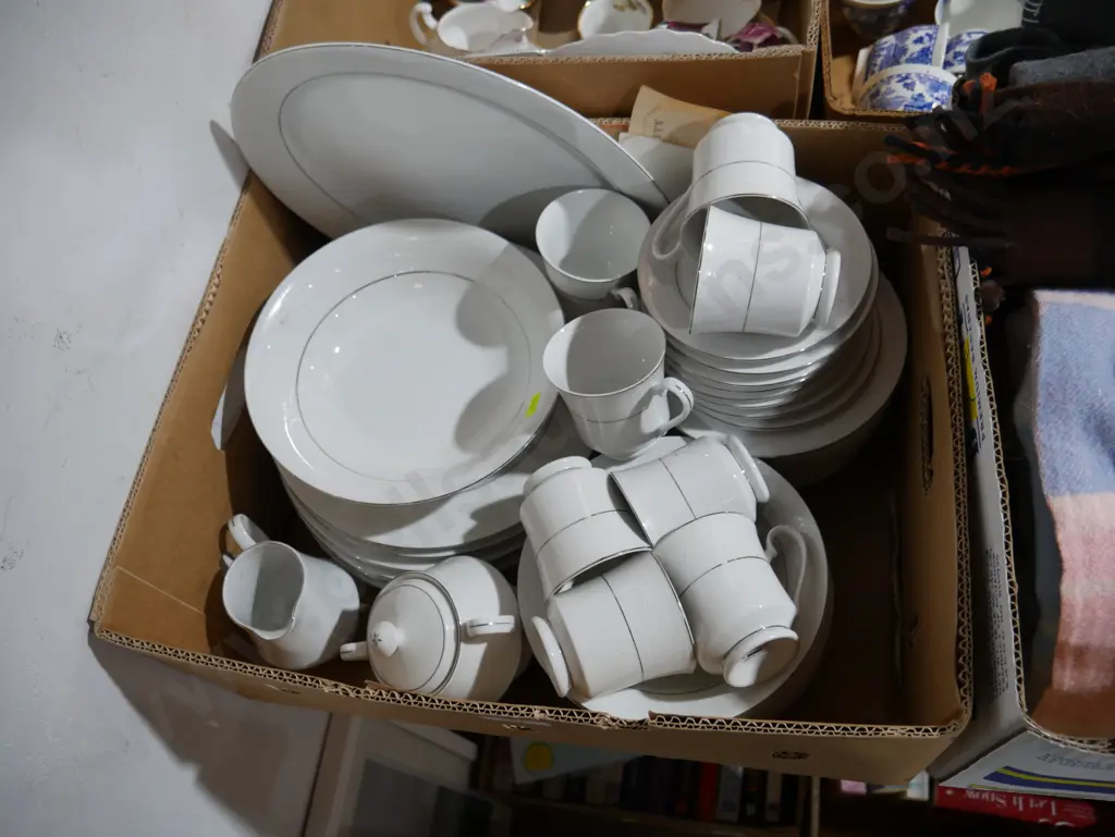 Dinner set Image 1++