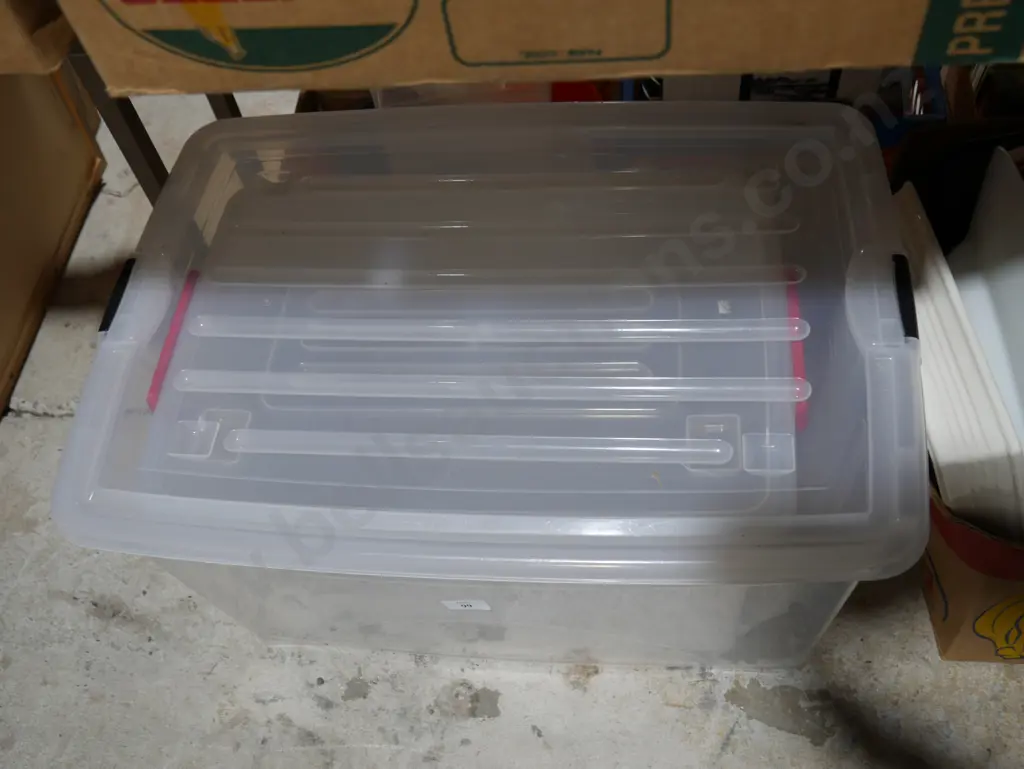 Plastic storage containers Image 1++