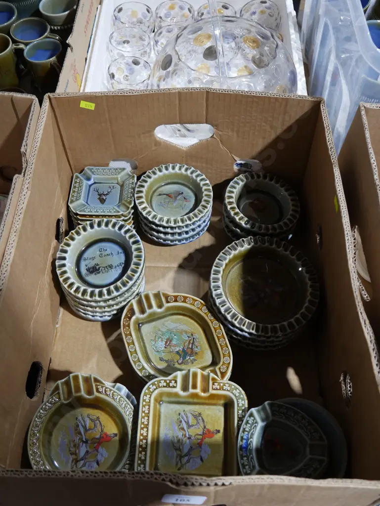 Irish Wade porcelain ashtrays Image 1++