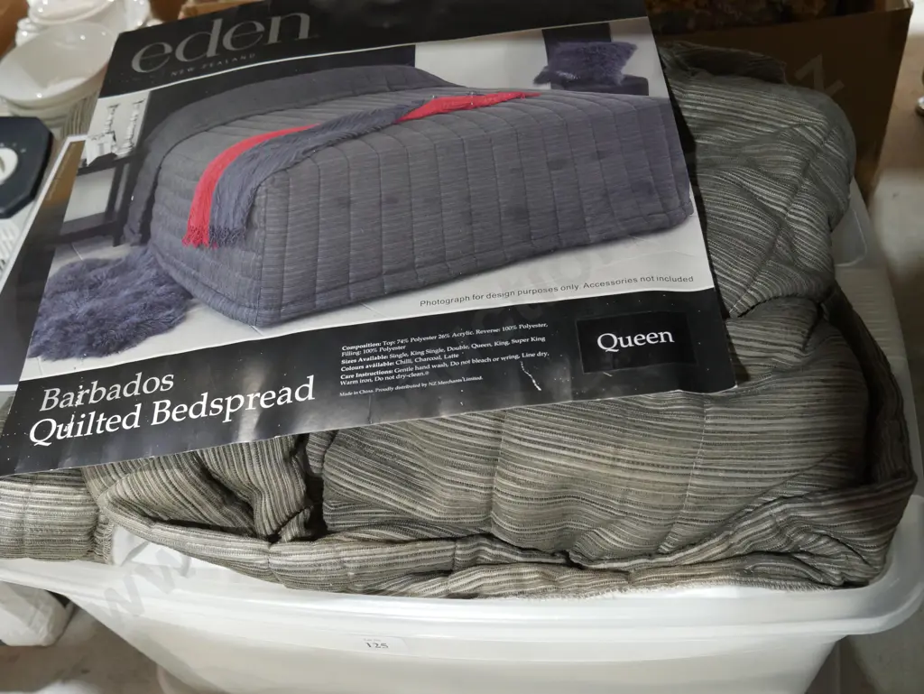 Bedspread Image 1++