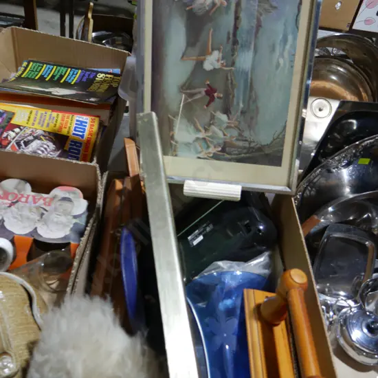 Artworks, vase etc