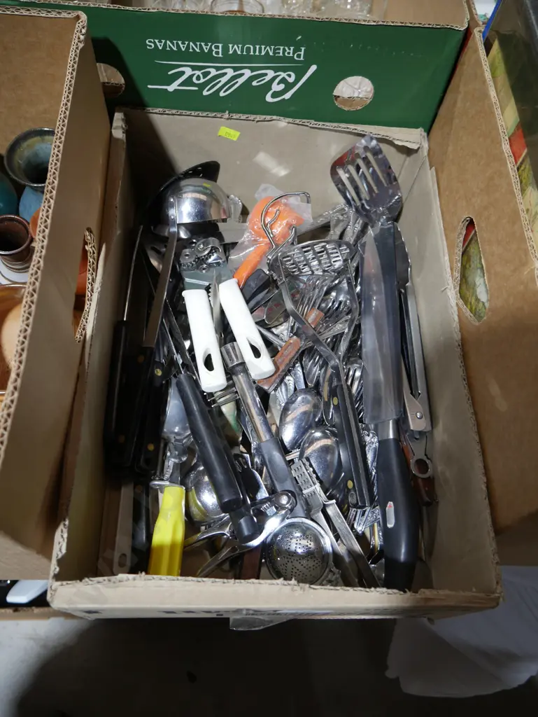 Cutlery, kitchen utensils Image 1++