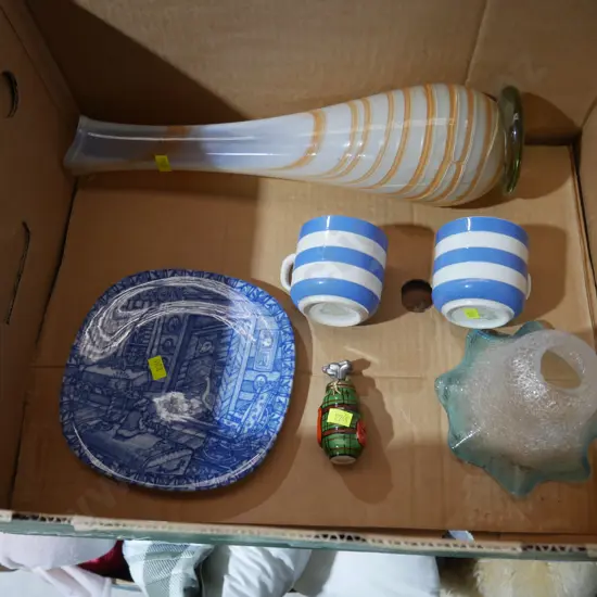 Art glass vase, Cornishware mugs etc