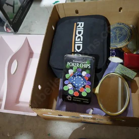 Poker chips, mirror etc