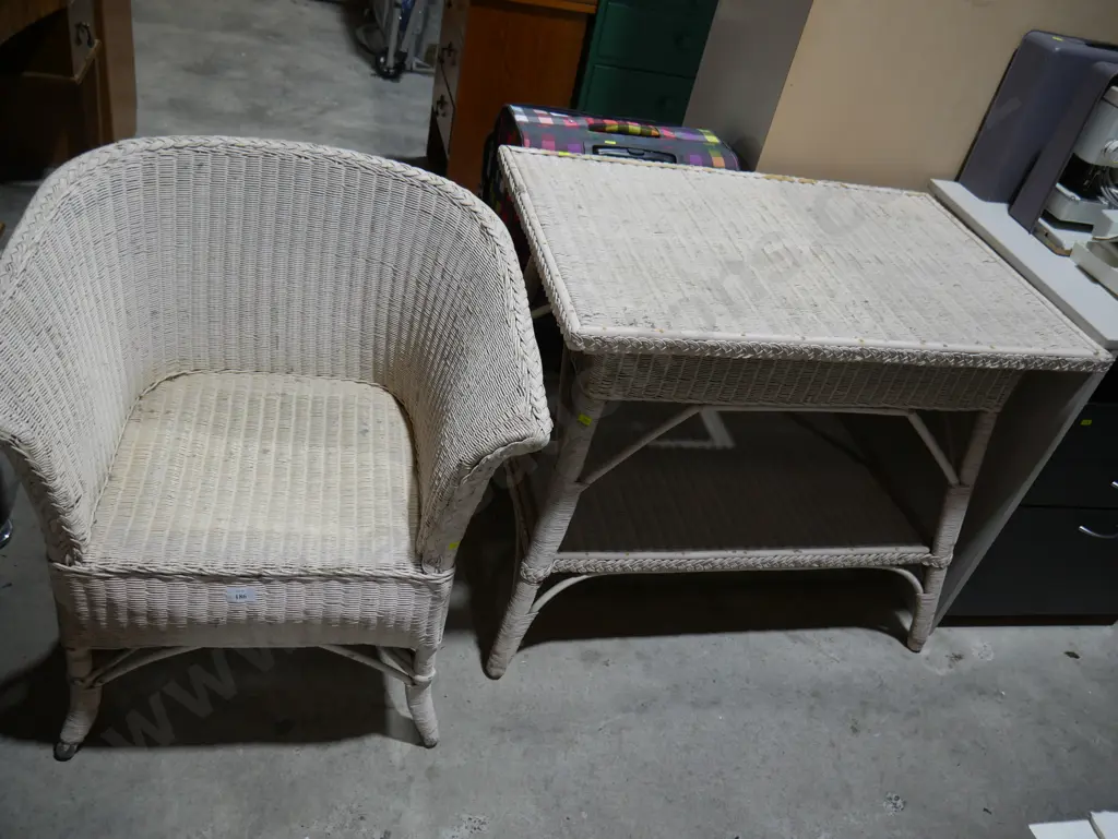Lloyd Loom style cane table and chair Image 1++