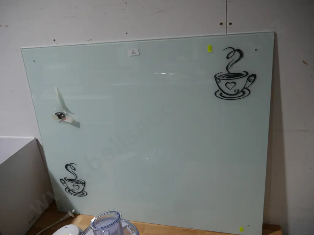 Glass splashback Image 1++