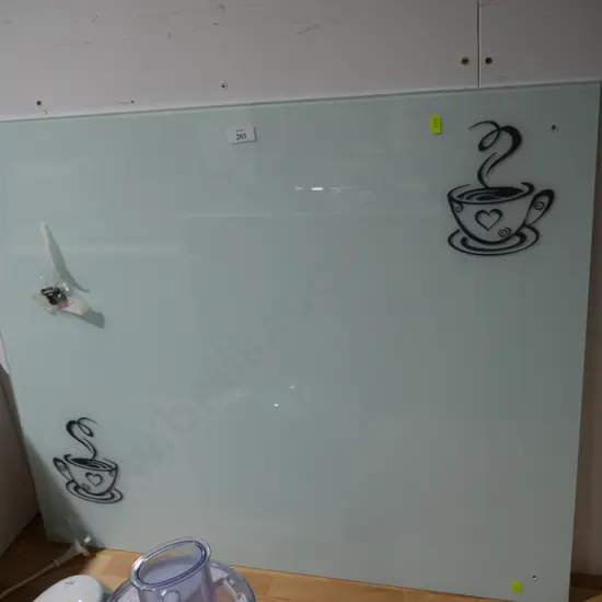 Glass splashback
