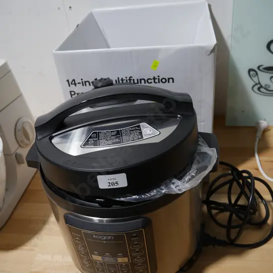 Pressure cooker