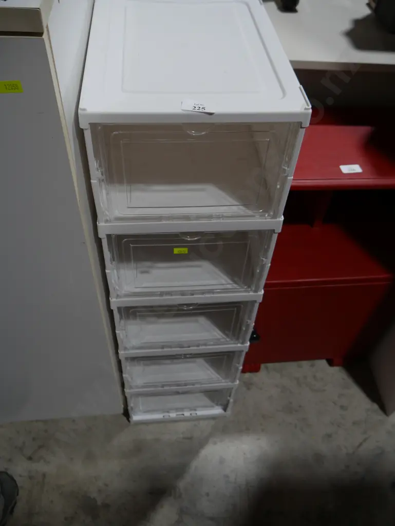 Plastic storage rack Image 1++