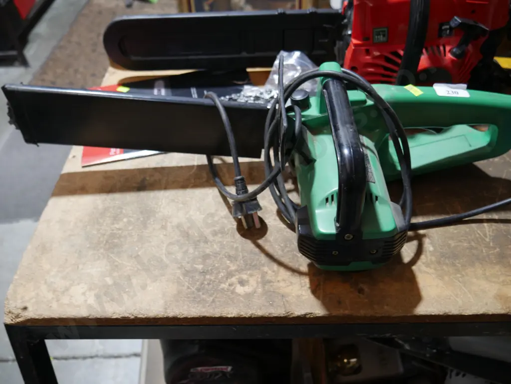 Hitachi electric chainsaw Image 1++