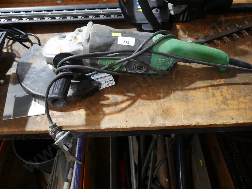 Hitachi disk grinder Image 1++