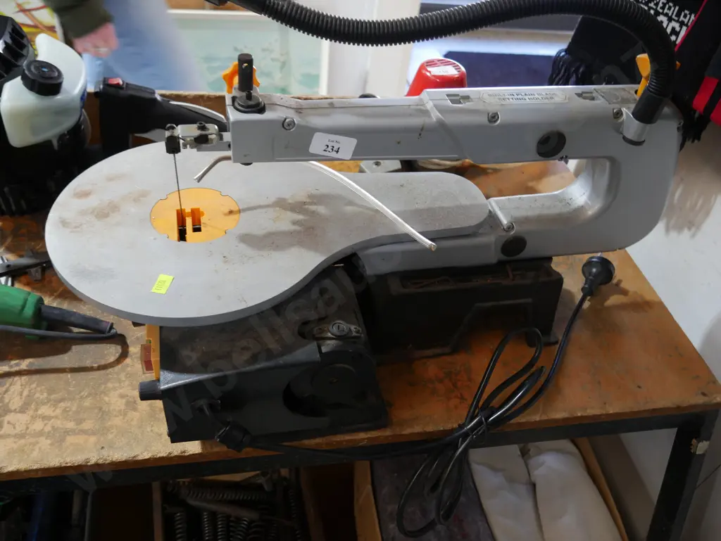 Scroll saw Image 1++
