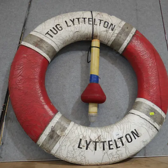 Tug Lyttelton boy and light
