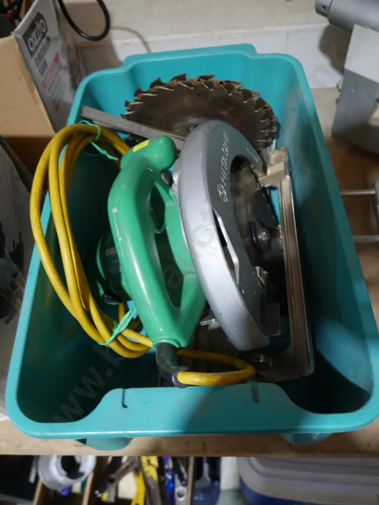 Hitachi circular saw Image 1++
