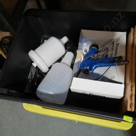 Spray gun etc