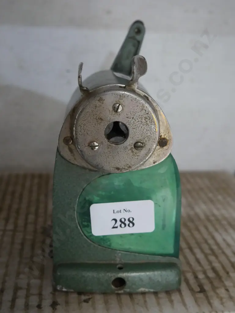 Pencil sharpener Image 1++