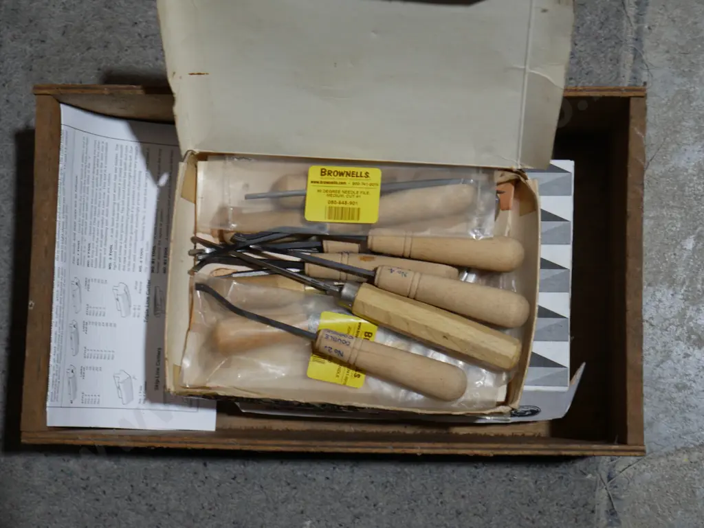 Gunstock checkering toolkits Image 1++