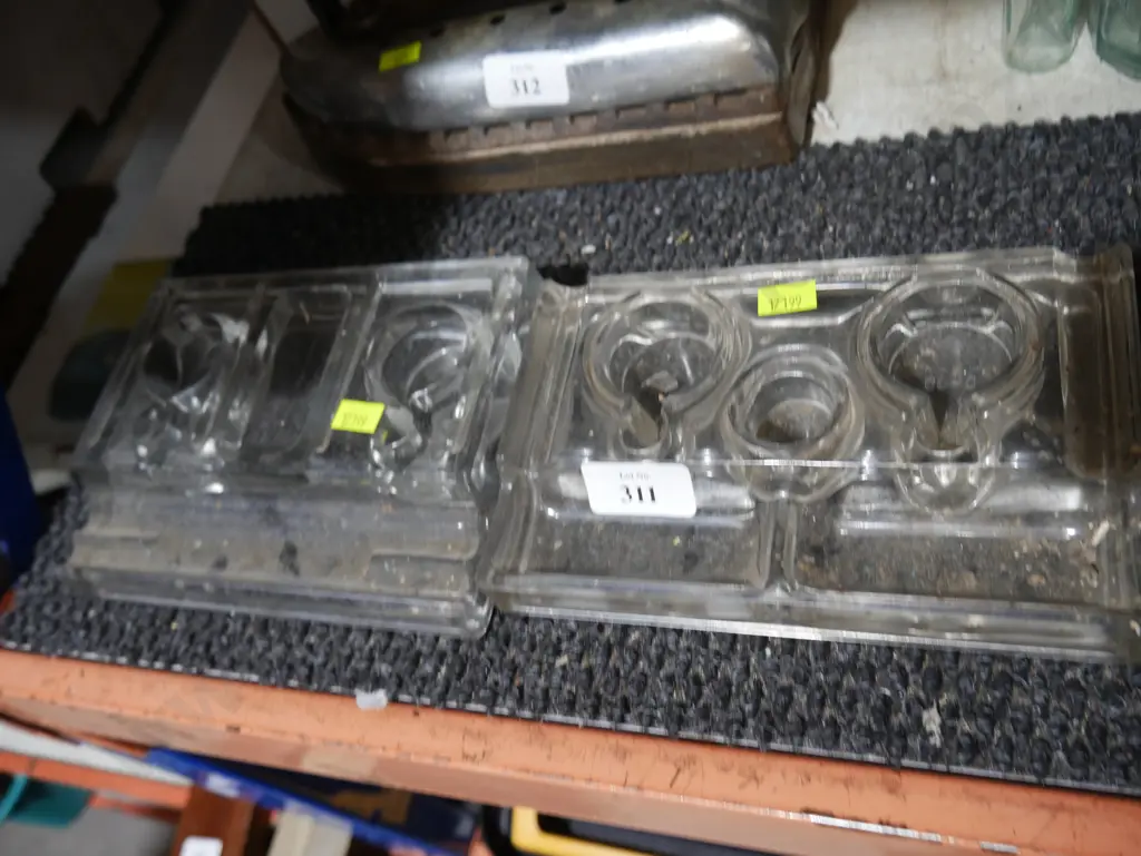 Glass inkwell pen holders Image 1++