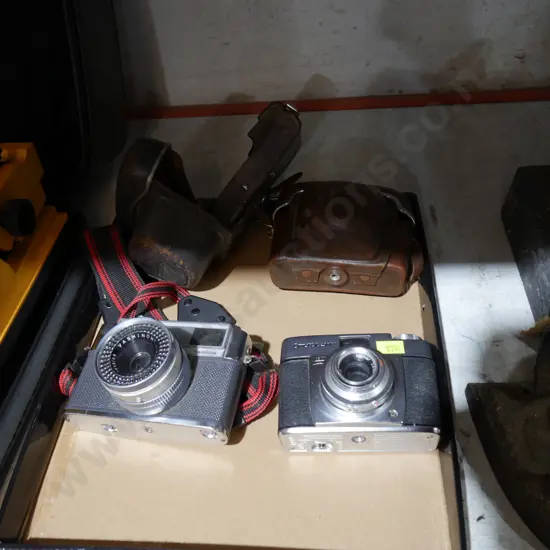 2 cameras