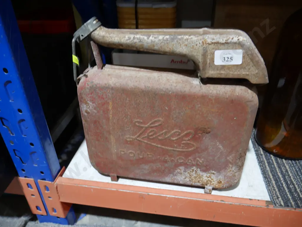 Lesco petrol tin Image 1++
