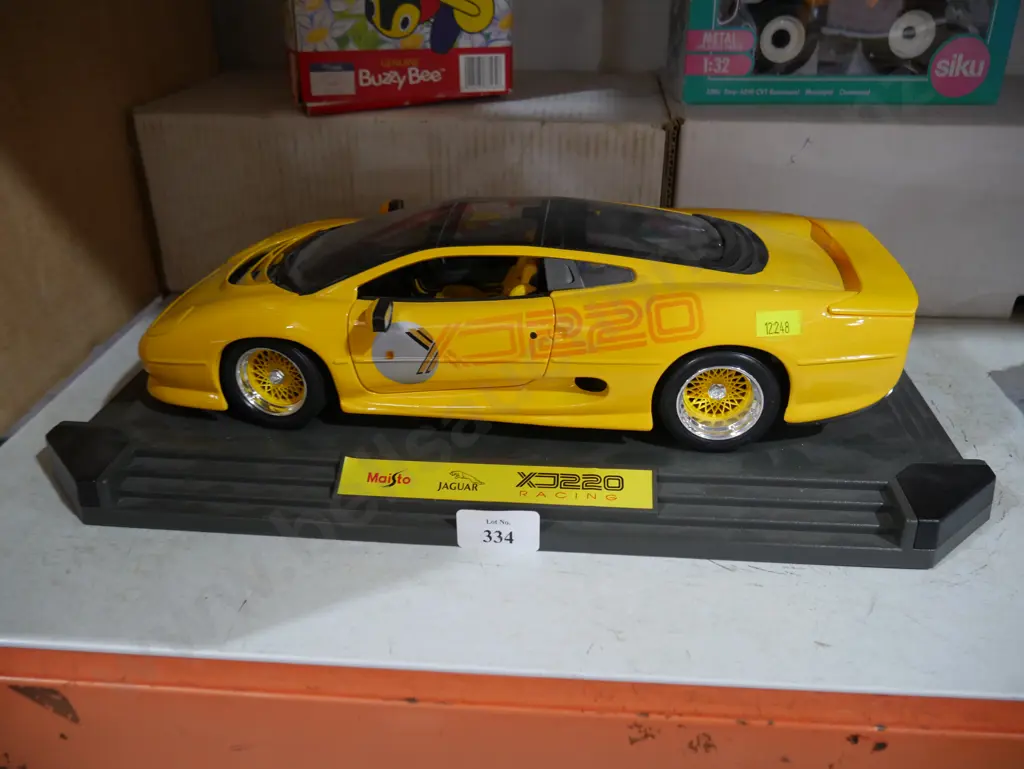 Jaguar model car Image 1++
