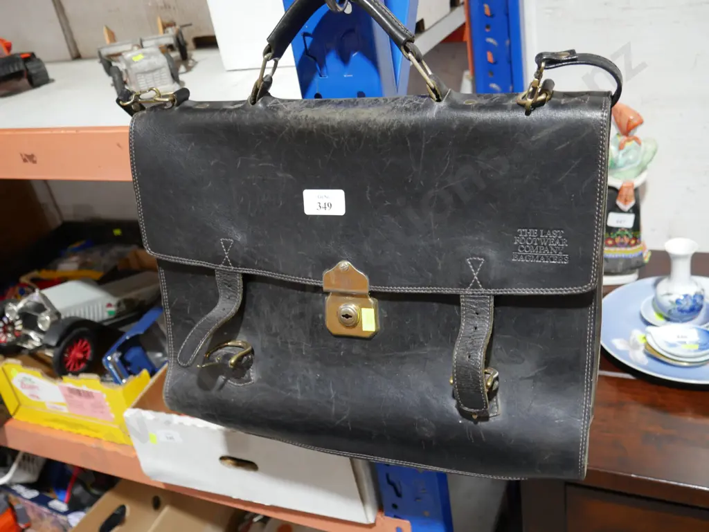 Leather bag Image 1++