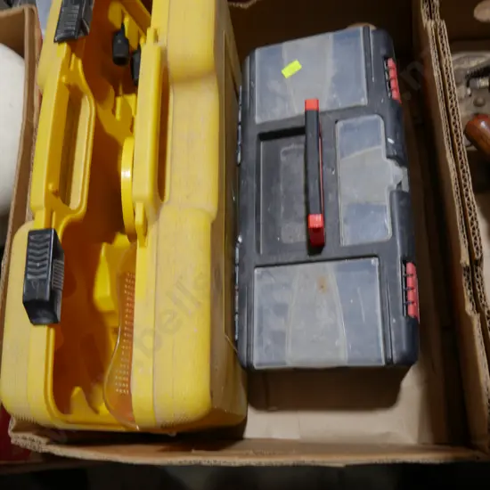 Laser level, toolbox