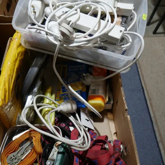 Multi plugs, strops etc